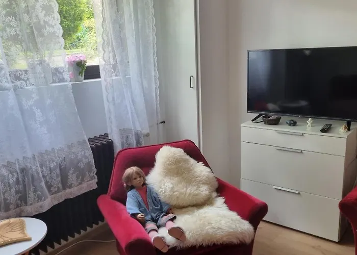 Casa de hóspedes Ferienzimmer Bei Thomas - Gemuetliches Schlaf- Und Wohnzimmer Mit Modernem Bad Ulm